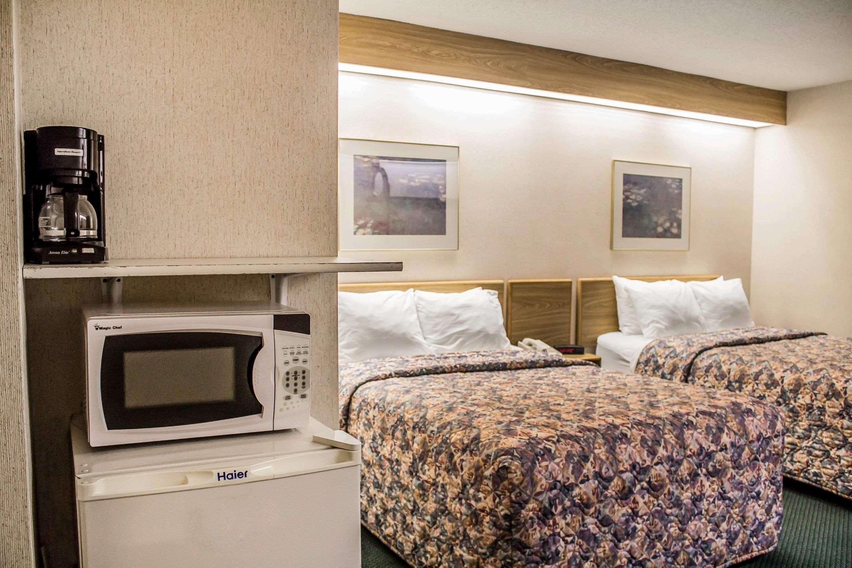 Rodeway Inn Abbotsford Eksteriør bilde